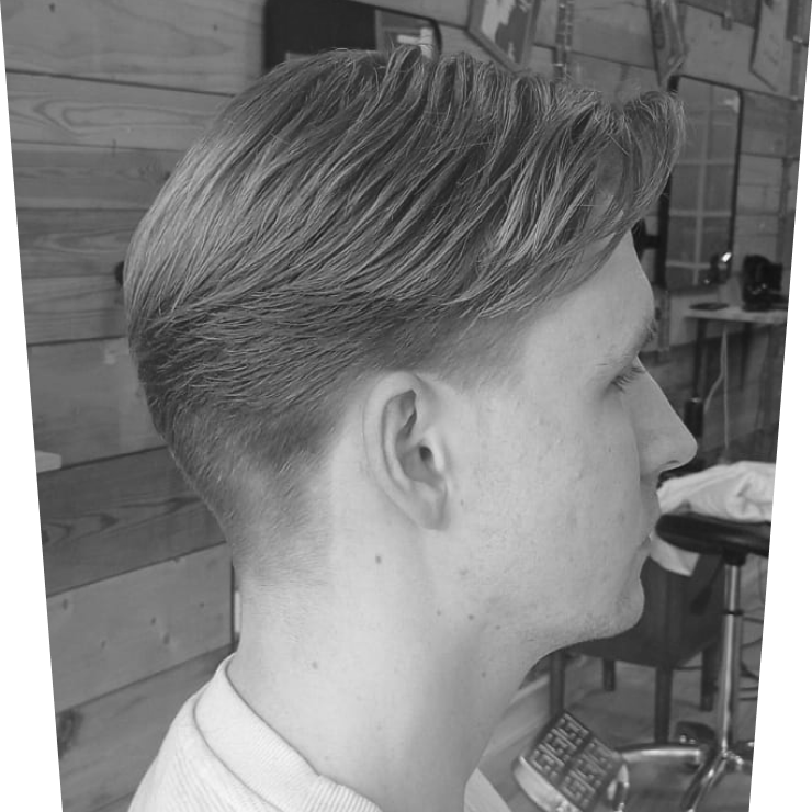 slicked-back-undercut-after-edit-2 Klient med slicked back undercut klip